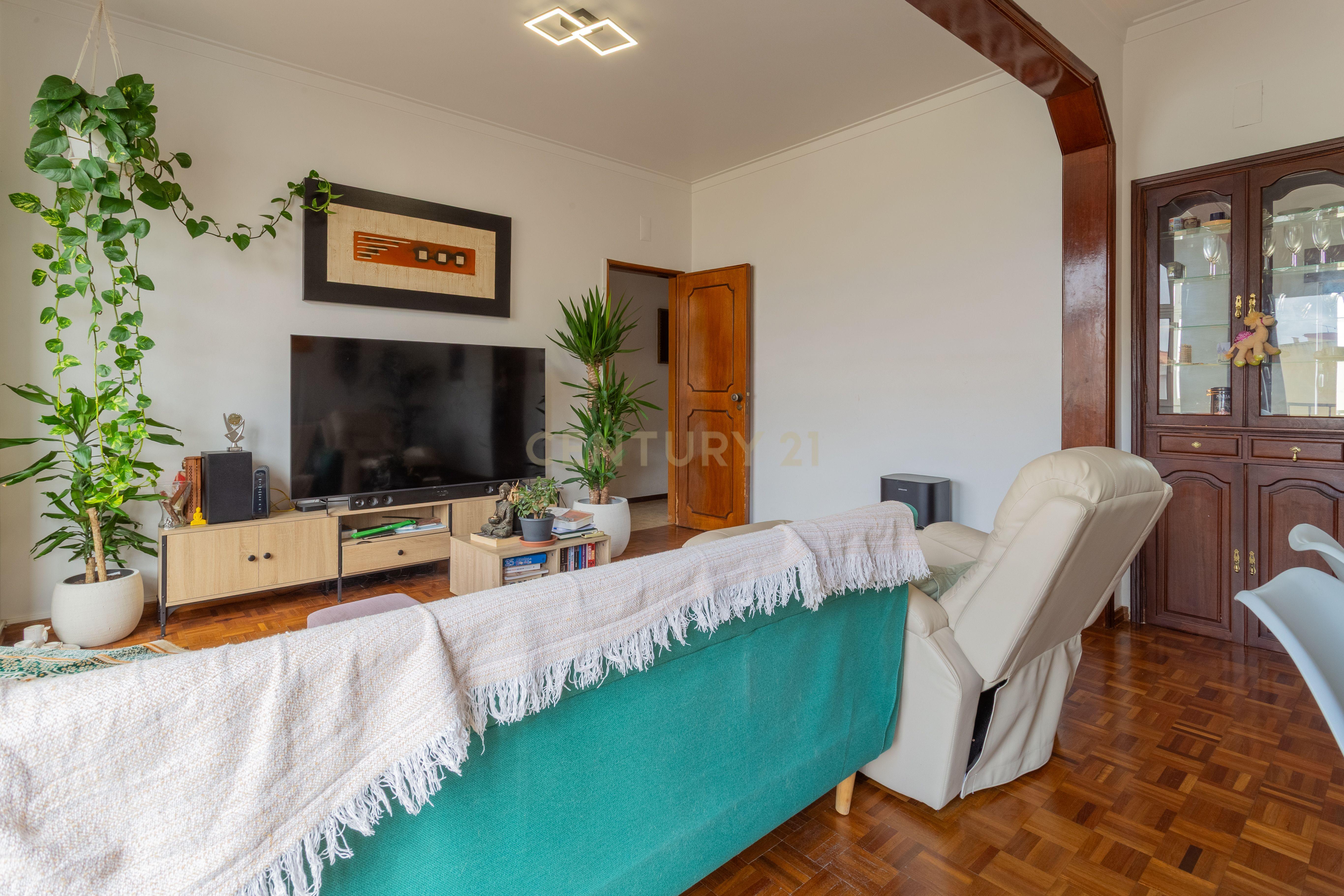 Fotografia 7 de Apartamento T4 convertido em T3 - Centro do Barreiro