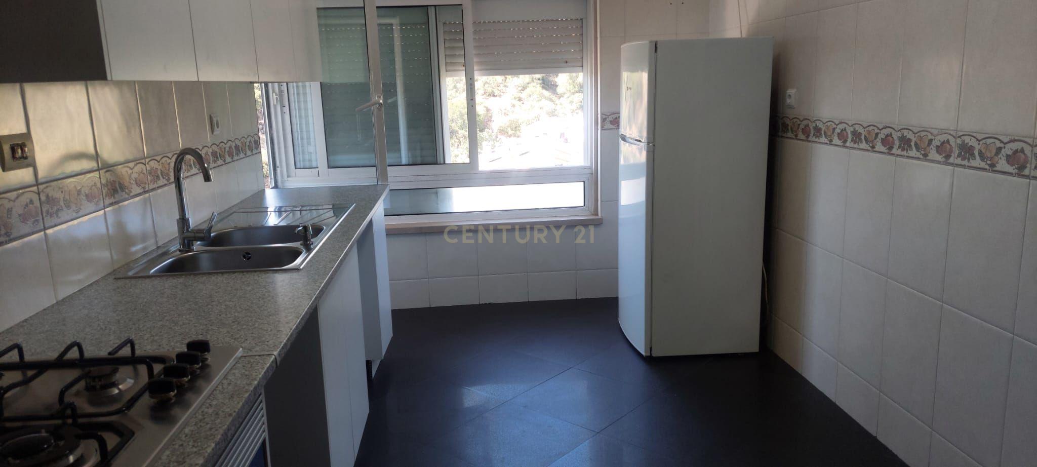 Fotografia 10 de Apartamento Moderno na Ramada para Arrendamento