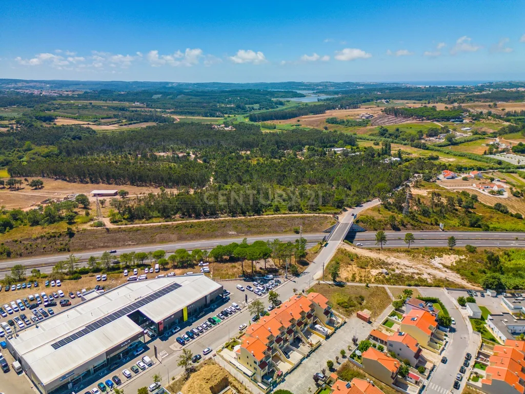 Moradia T4 na Urbanização Quinta do Pinheiro Manso – Caldas da Rainha - Image 35