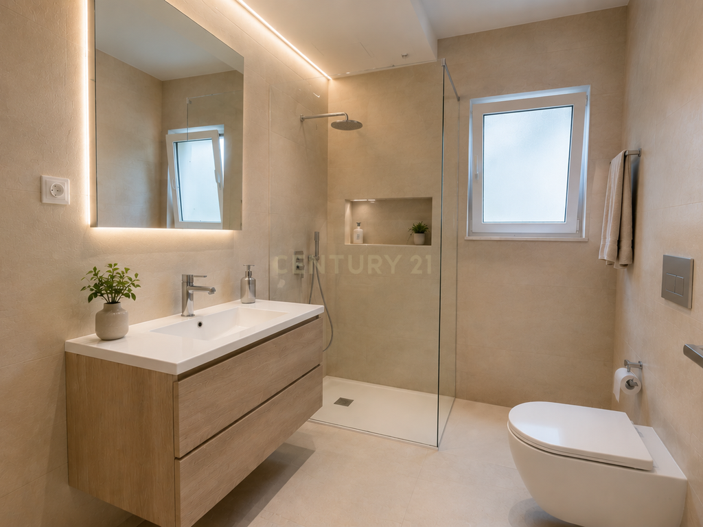 T2 duplex, remodelado com 91 m², sotão e varanda em Pai do Vento, Cascais - Image 7