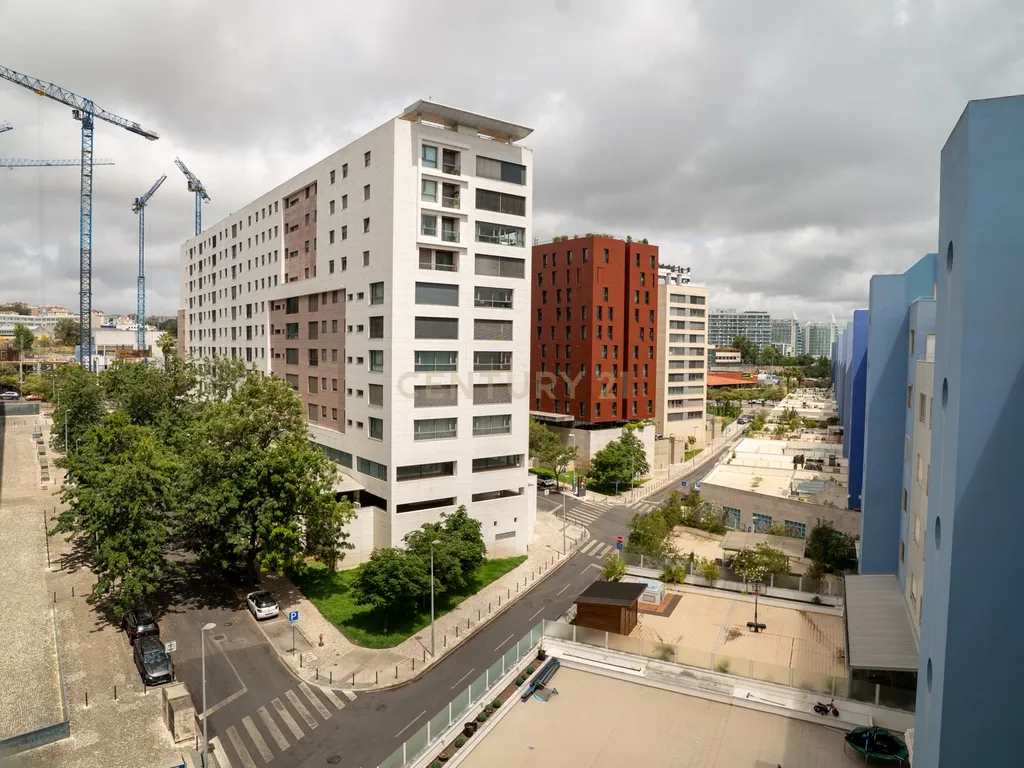 Apartamento T1 no Edifício ECRA com Lugar de Estacionamento - Image 20