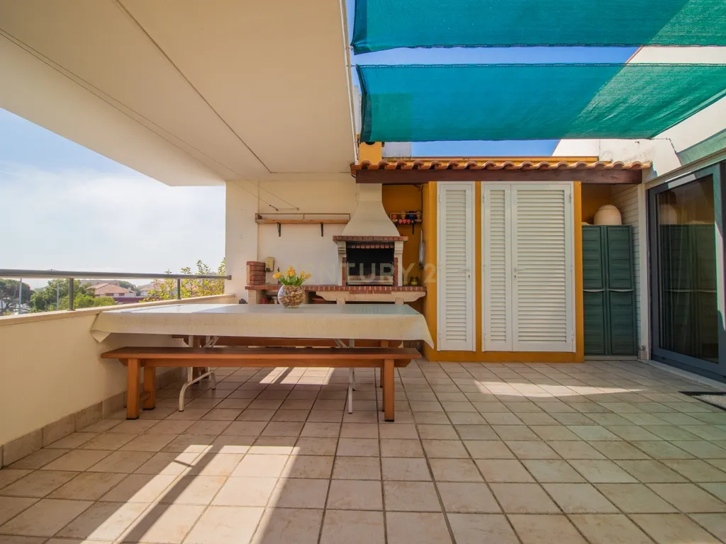 T3 com Terraço, Churrasqueira e Garagem Independente – Figueira da Foz - Image 19