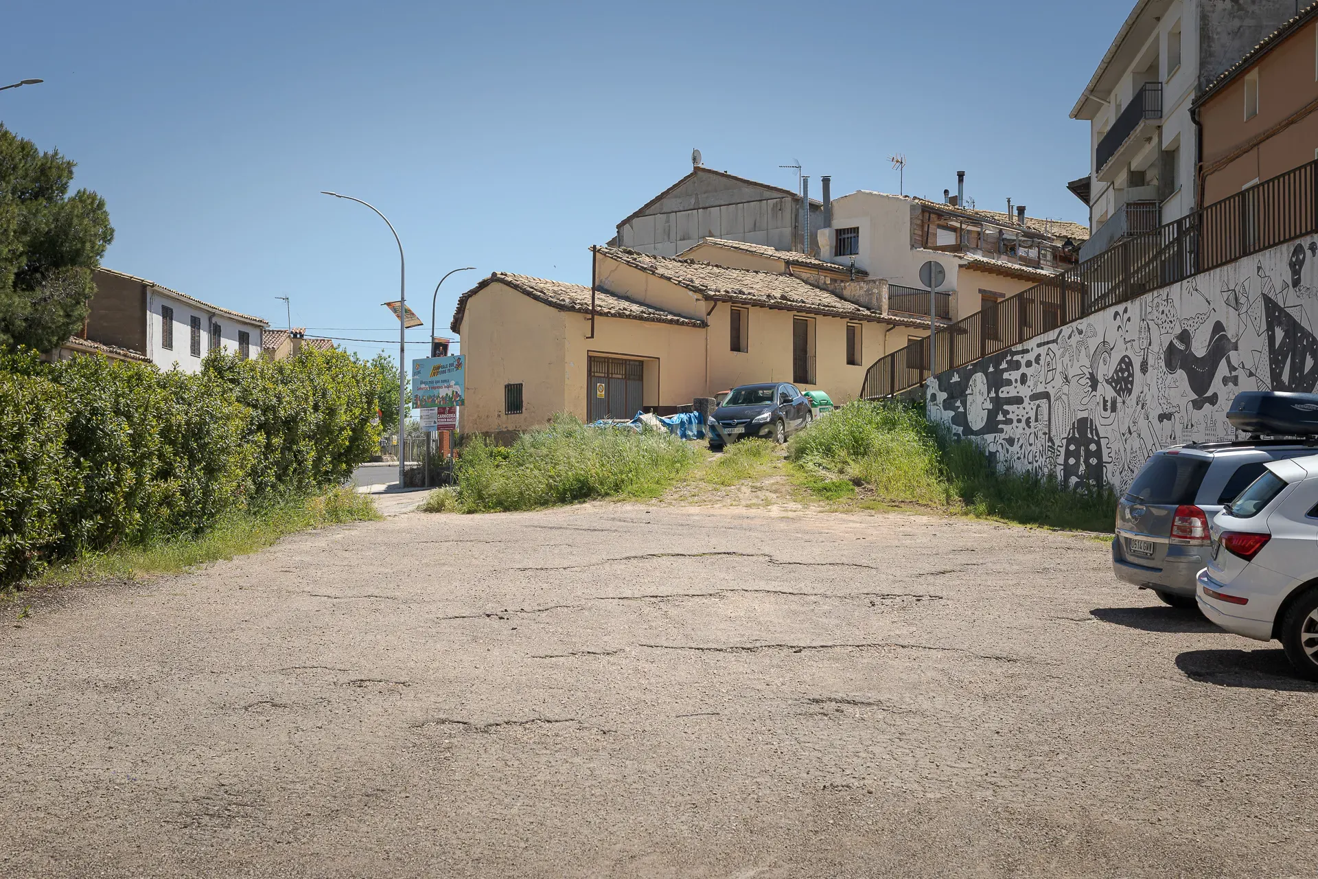 Hotel Moderno em Aragón com 25 Quartos e Vista Panorâmica - Image 12
