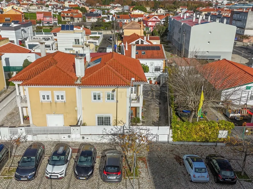 Moradia Geminada T3 com Suíte de 21,5 m² em São Domingos de Rana — Cascais - Image 34