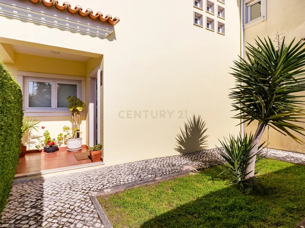 Moradia Geminada T3 com Jardim Privativo e Vista para o Parque Natural – Murches - Image 29