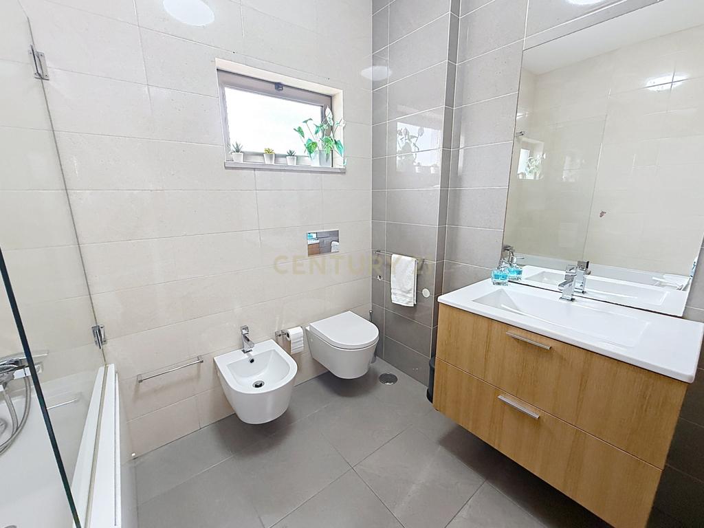 Apartamento T2 em Nazaré, Leiria - Perto da Praia e Comércio - Image 37