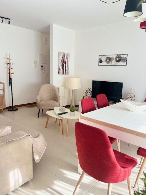 Apartamento T2 Caxias, Oeiras - Image 2