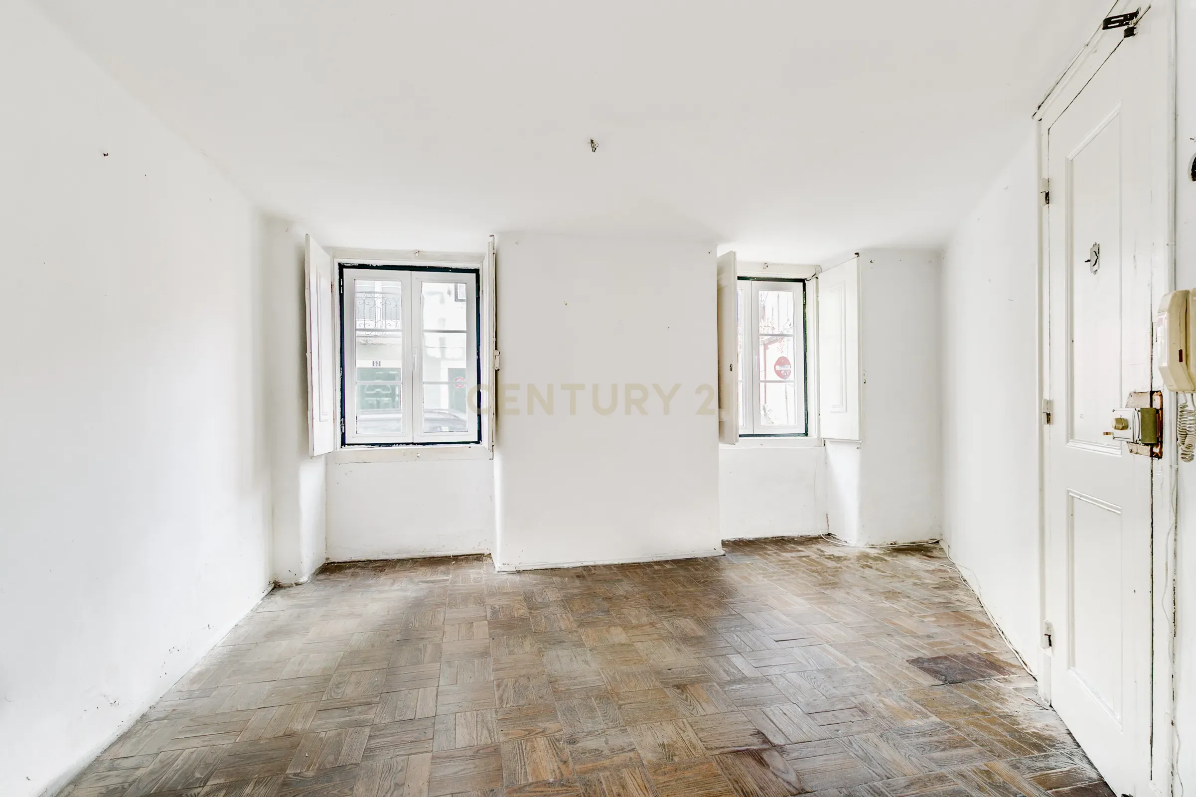 Apartamento no Coração do Príncipe Real – Lisboa - Image 5