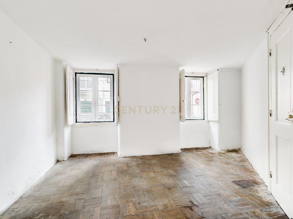 Apartamento no Coração do Príncipe Real – Lisboa - Image 5
