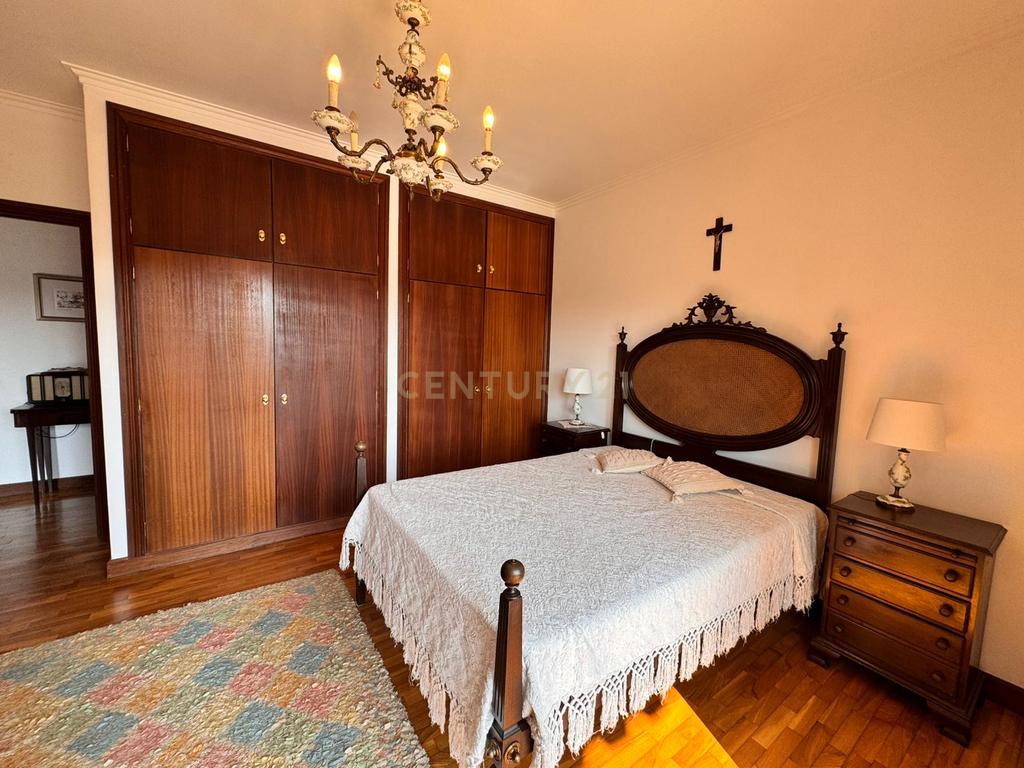 Luxuosa Moradia T5 em Esposende com Vista Deslumbrante - Image 11