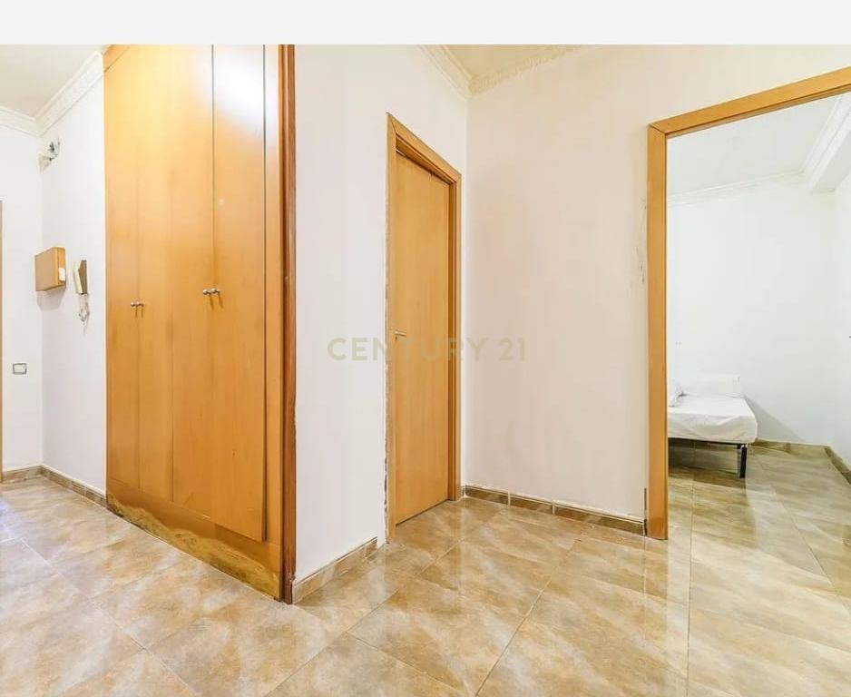 Planta baja reformada en venta en Viladecans. - Image 17