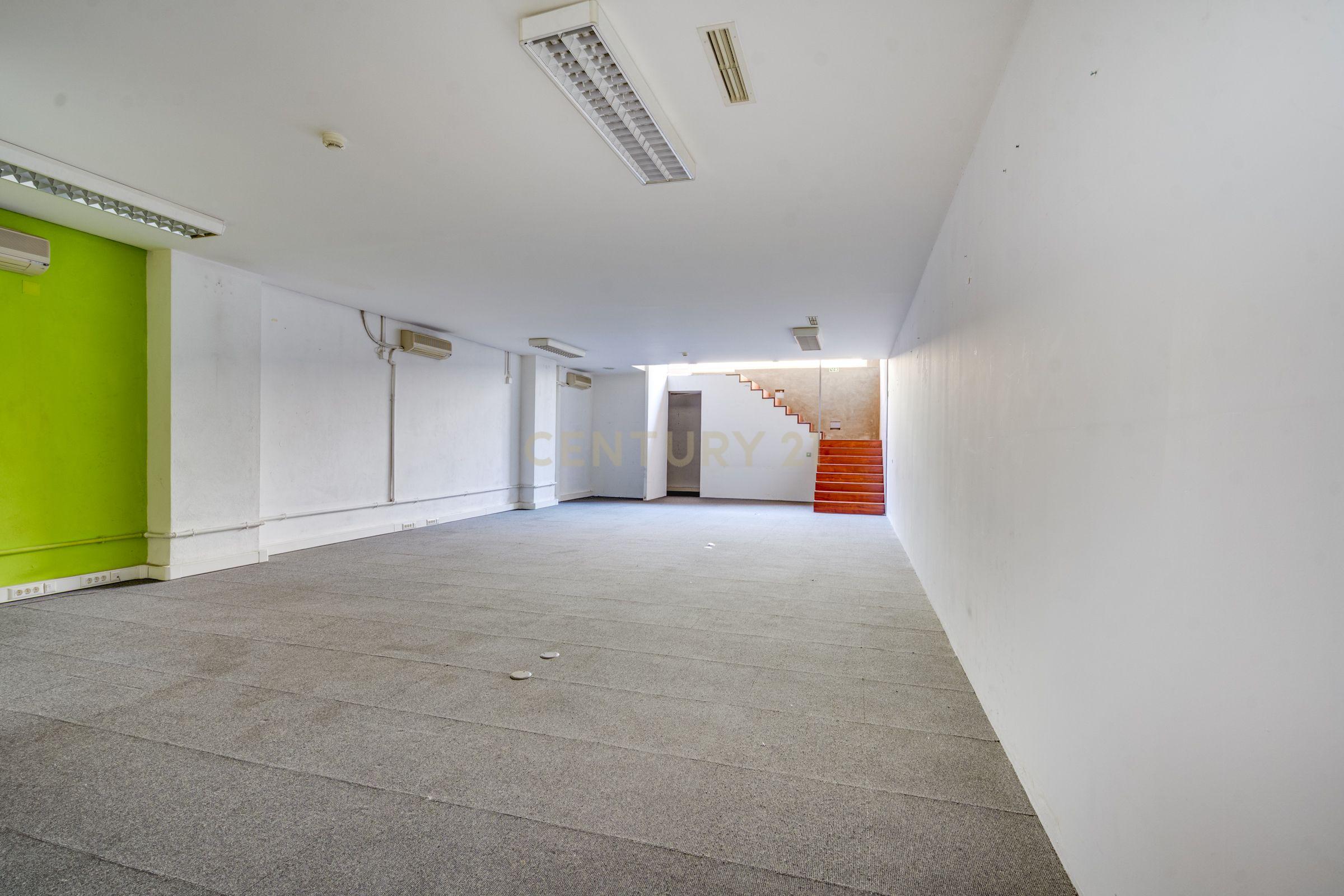 Fotografia 6 de ESPAÇO COMERCIAL 142 M² + 5 ESTACIONAMENTOS | 2 PISOS | EXCELENTE OPORTUNIDADE