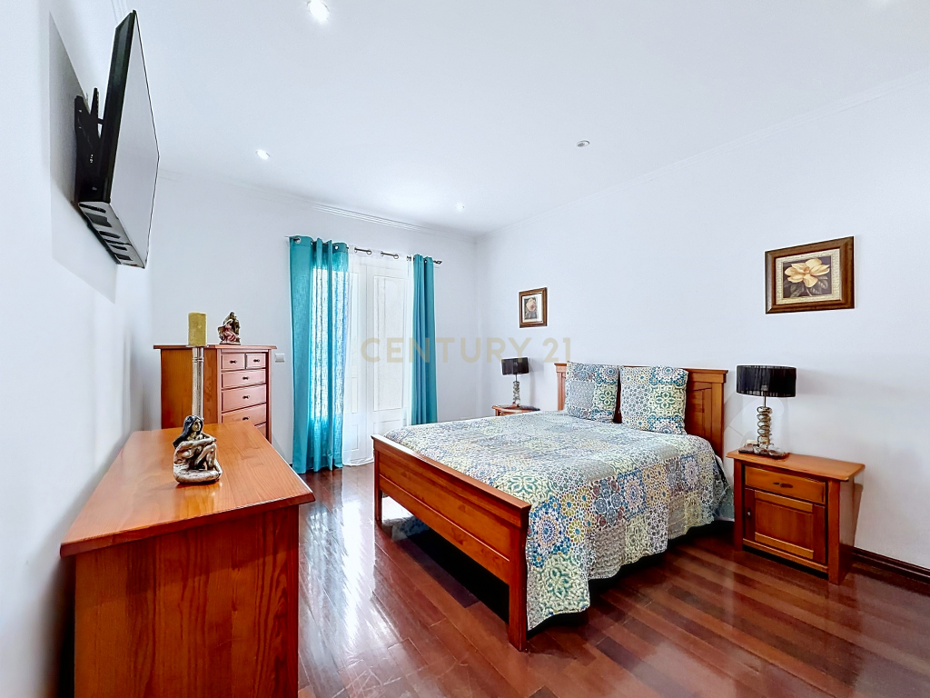 🏡 MORADIA T4 COM LICENÇA DE ALOJAMENTO LOCAL, PISCINA E ENORME POTENCIAL DE RENTABILIZAÇÃO - Image 41