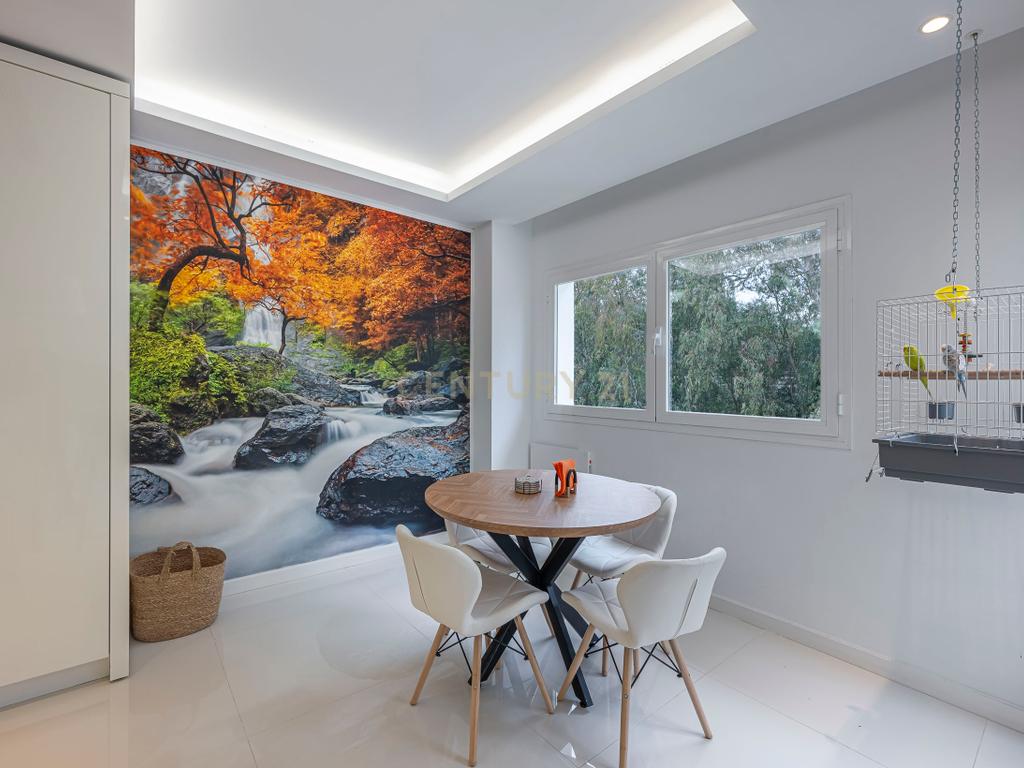 Moradia de Luxo a 500 Metros da Praia - Image 14