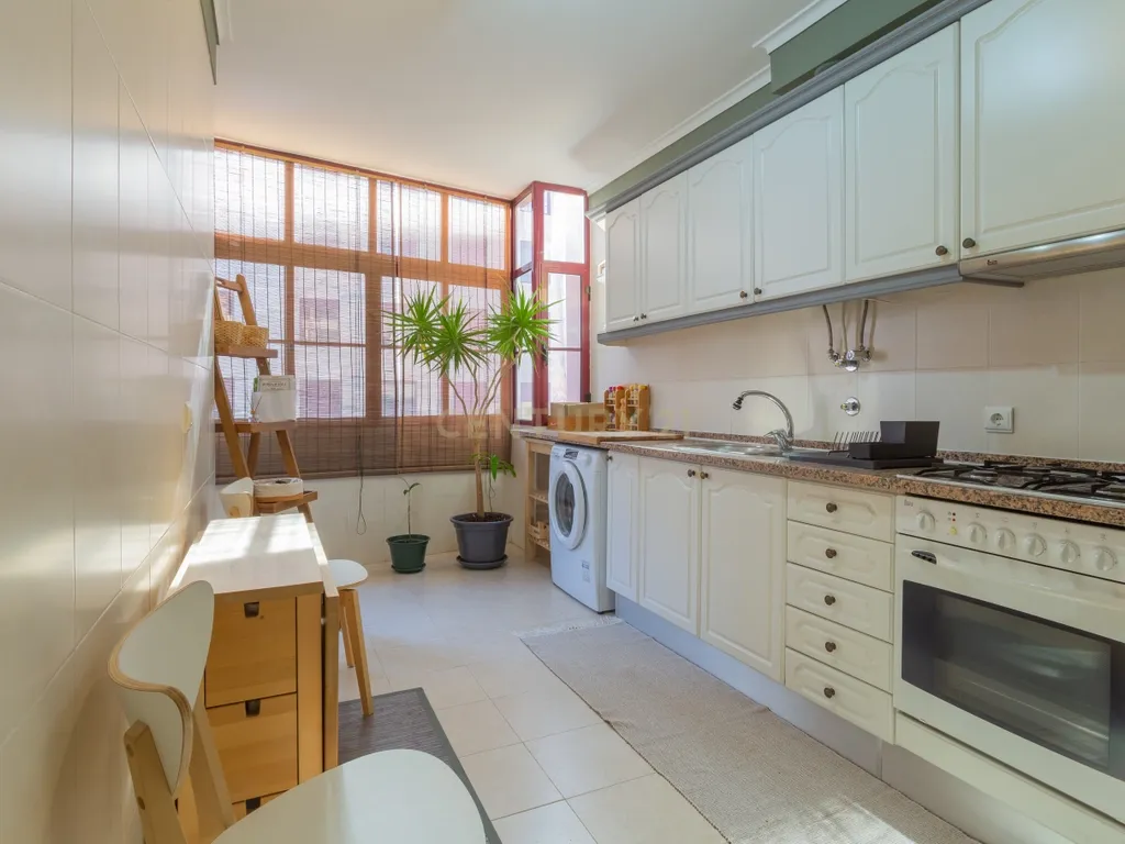 Apartamento T2, sito na localidade de Cova da Piedade, concelho de Almada. - Image 14