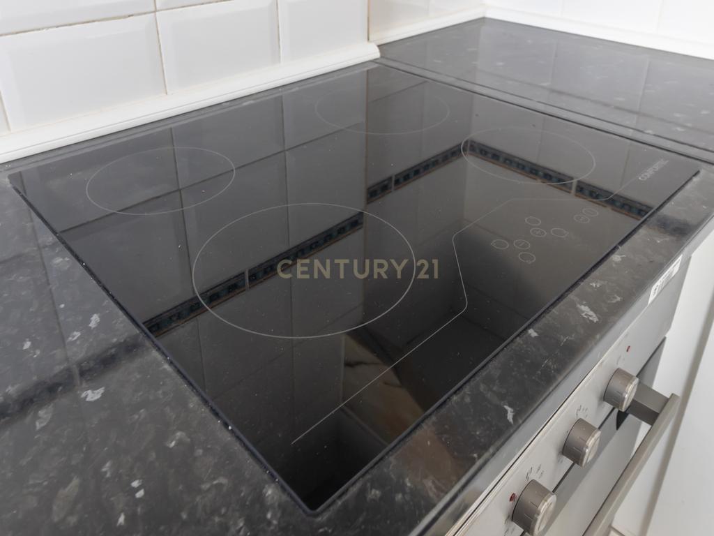 Apartamento T2 para arrendamento no centro da Costa da Caparica - Image 19