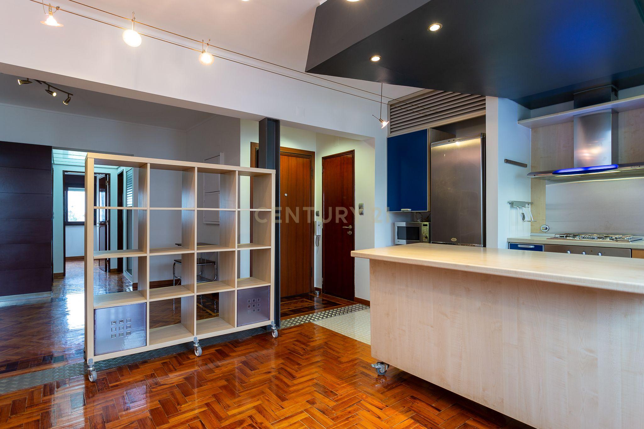 Fotografia 3 de Apartamento T2 em Sacavém, Loures - Oportunidade Única!