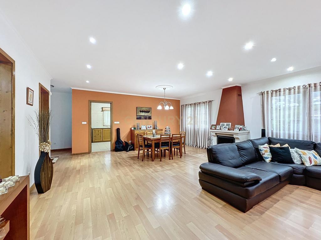 Casa T4 com Vista Mar em Povoação, Ilha de São Miguel - Image 5