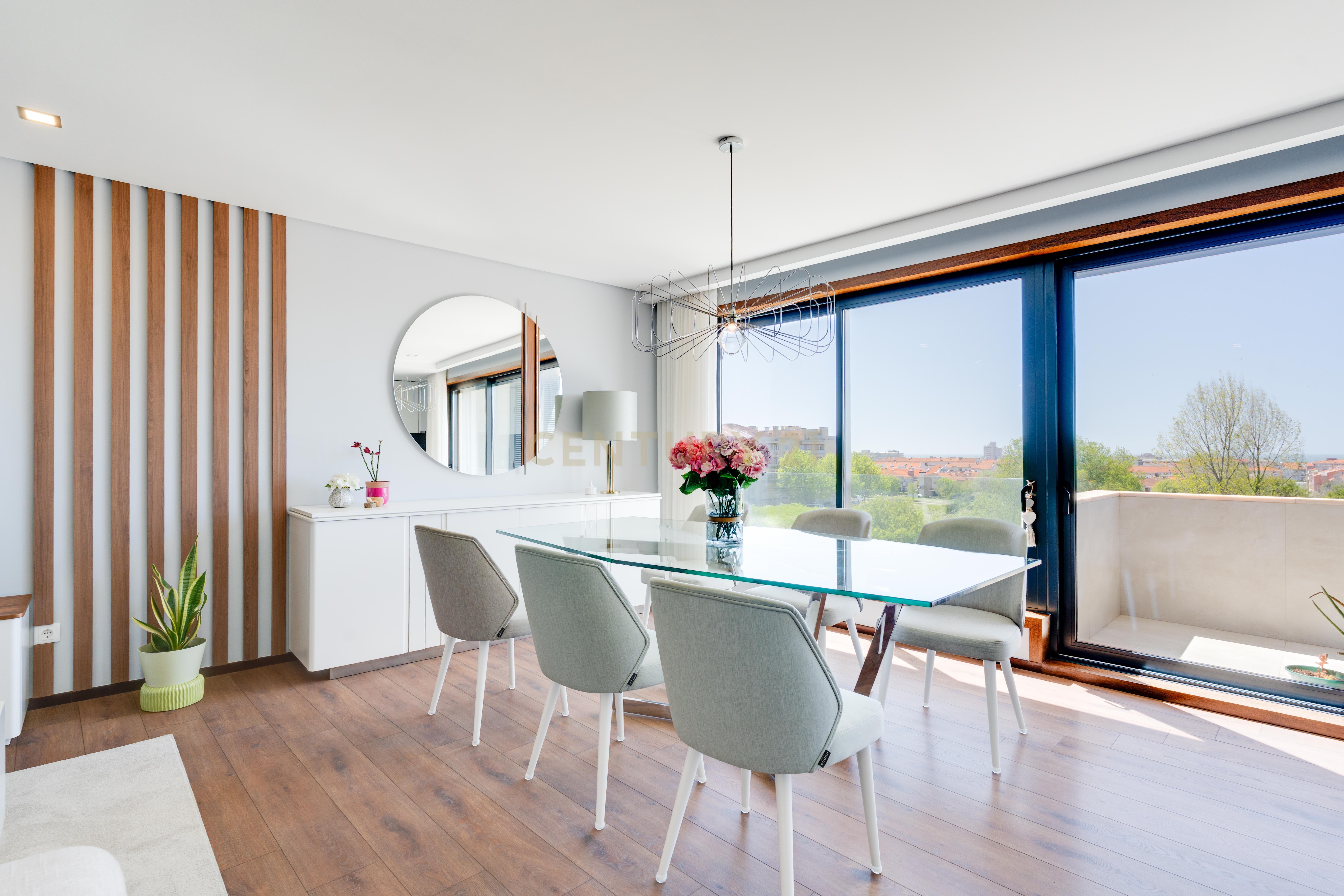 Apartamento T3 como Novo com Vista Mar em Espinho - Image 4
