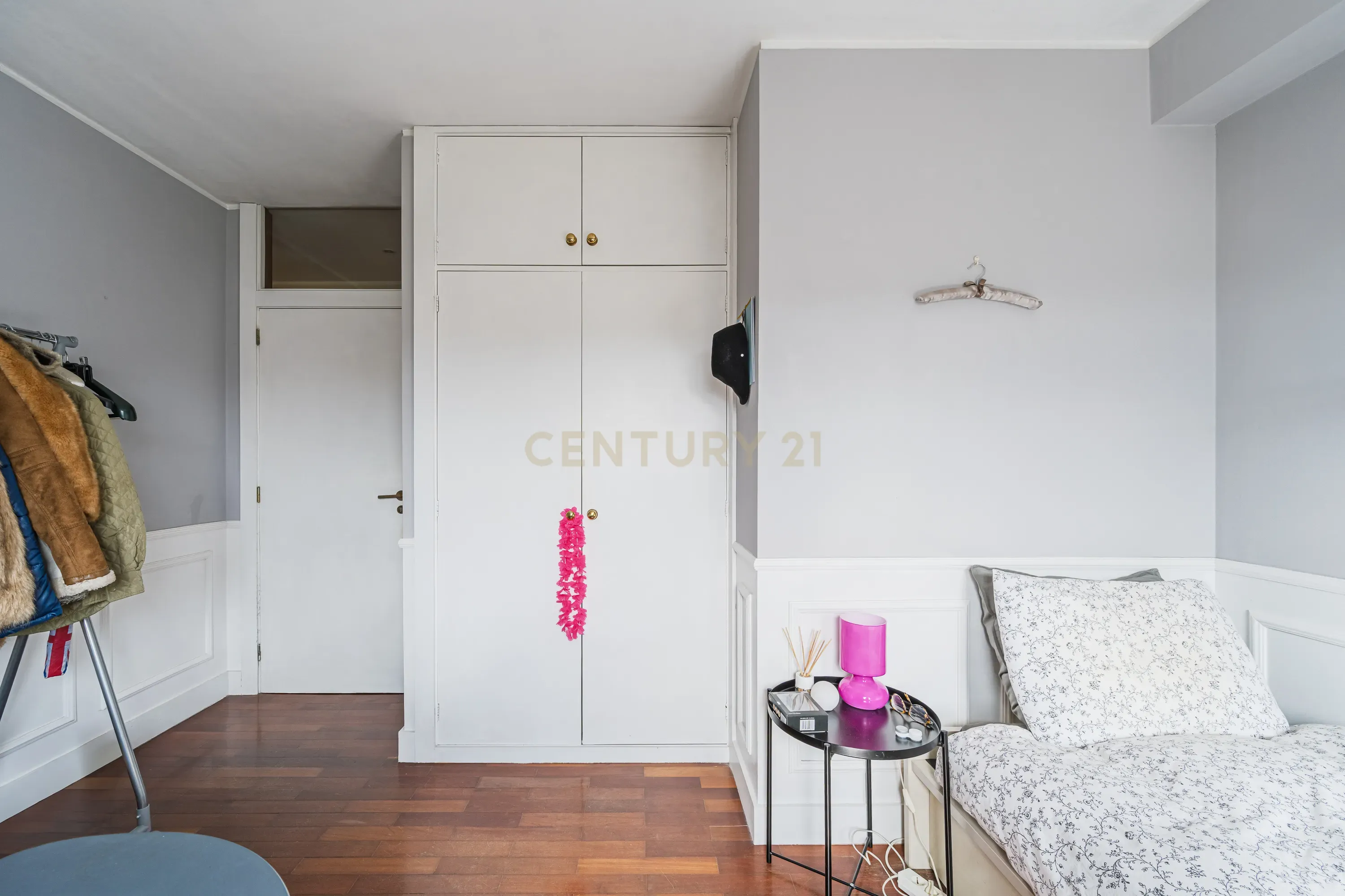 Apartamento T3 com Terraço e Vista Panorâmica em Águas Santas - Image 17