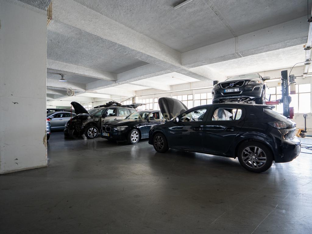 Armazém com 947 m2 a 5 min. do Aeroporto de Lisboa - Image 14