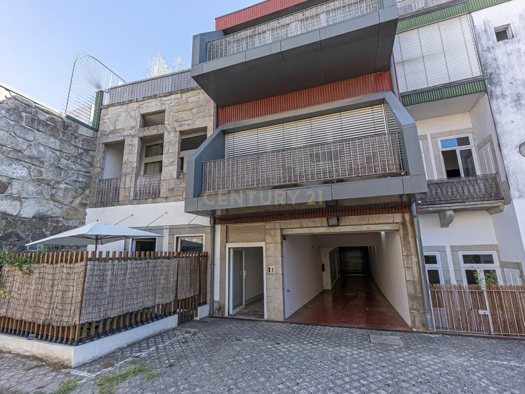 Apartamento T1 com Estacionamento e Varanda nas Fontainhas, Porto - Image 35