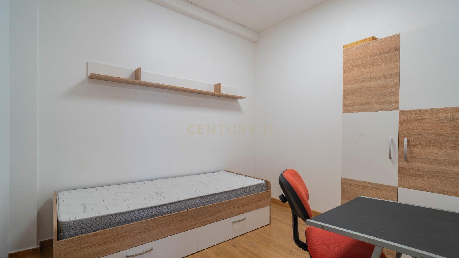 Fotografia 10 de T2+1 Mobilado e Equipado | 169.000€