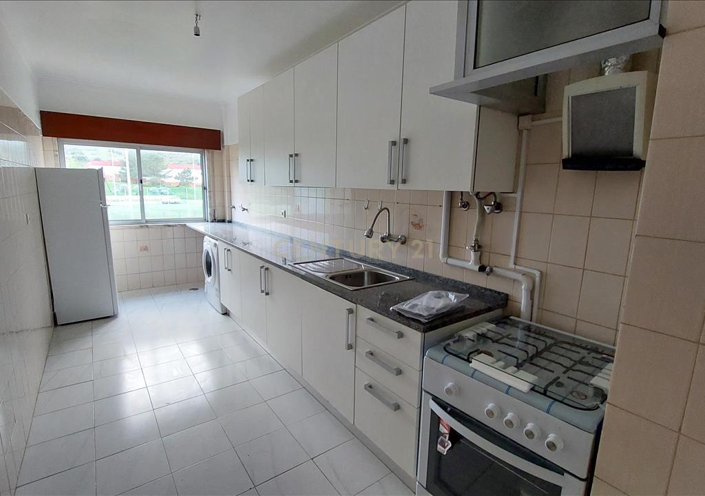 Apartamento T2 - Algueirão Mem-Martins - Image 2