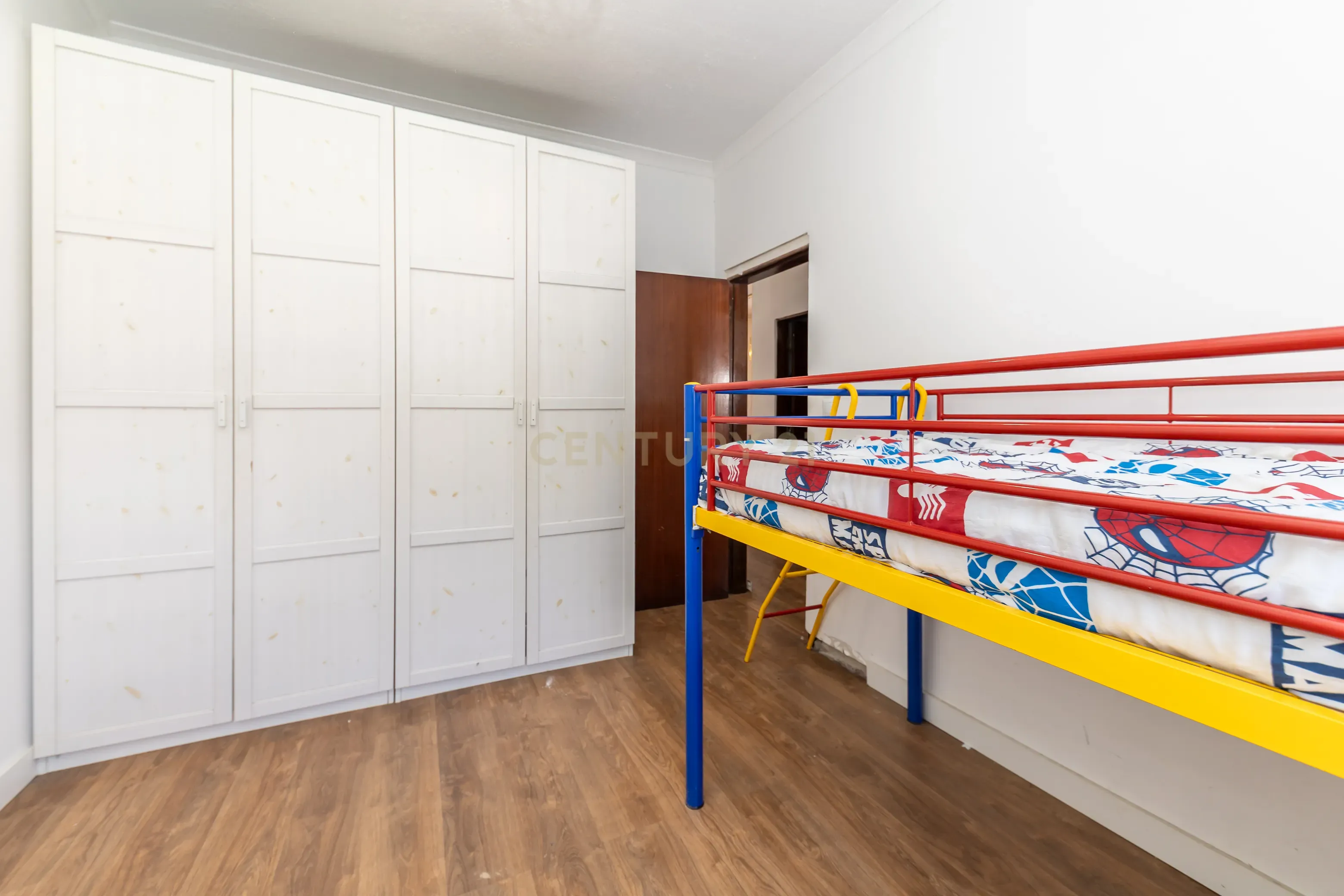 Moradia T2 em Sarilhos Pequenos Remodelada. - Image 24