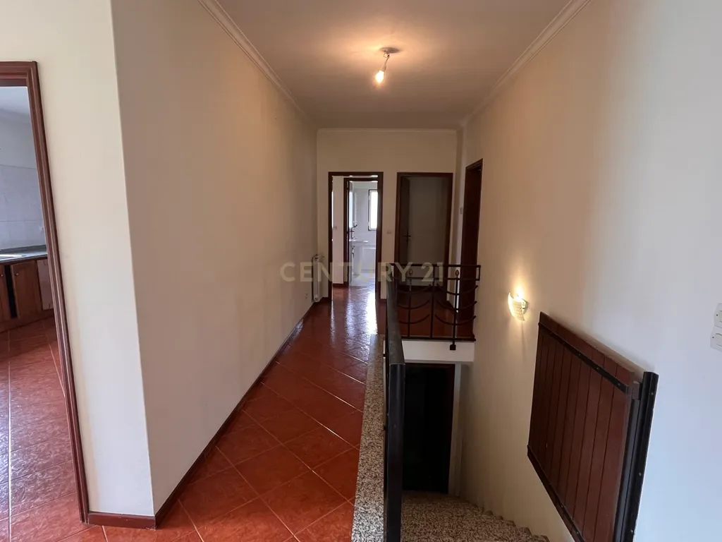 Espetacular Moradia T3 com Jardim em Viana do Castelo - Image 15