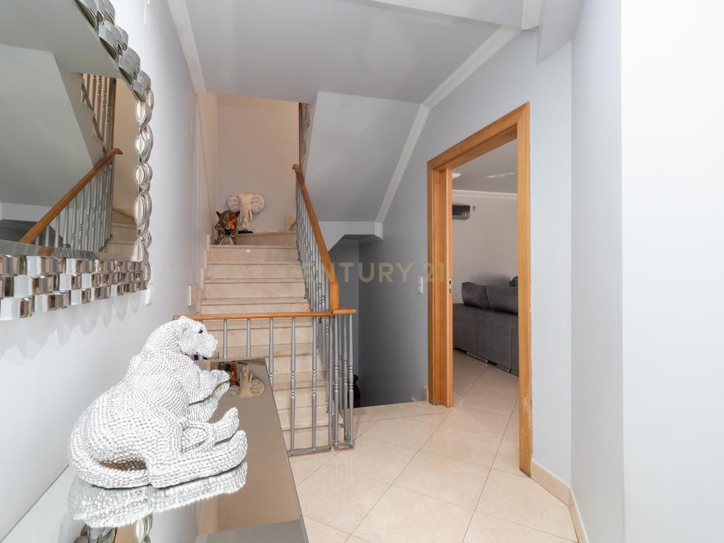 🏡 Moradia T3 em Bacelos de Gaio – Conforto, Espaço e Qualidade de Vida no Seixal - Image 3