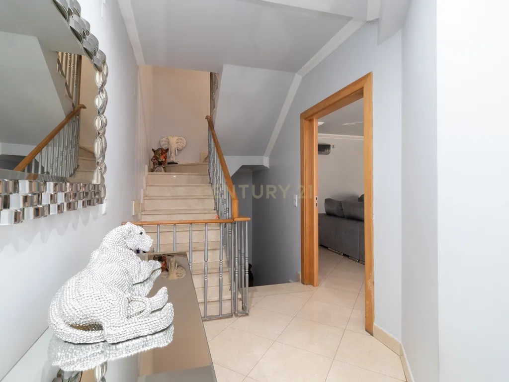 🏡 Moradia T3 em Bacelos de Gaio – Conforto, Espaço e Qualidade de Vida no Seixal - Image 3