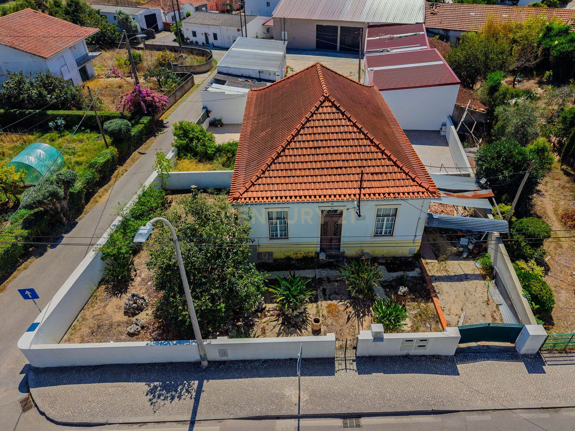 Moradia T4 em Marrazes e Barosa, €305.000