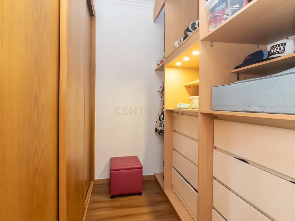 Moradia T3 com Piscina e Excelentes Áreas nos Foros de Amora - Image 23