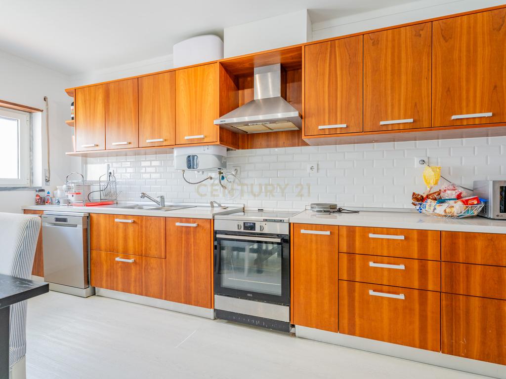 T2 renovado com Varanda, Vista Mar e Box privativa em Santa Cruz - Image 27