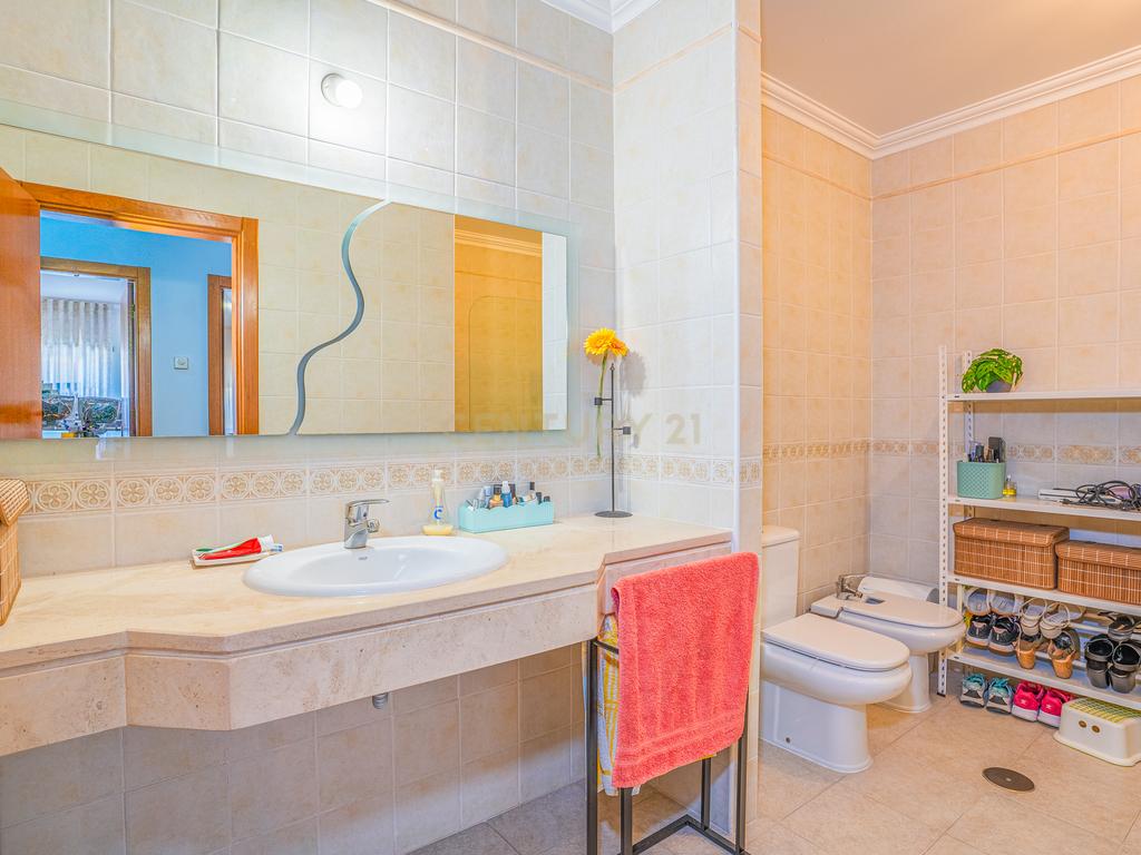 Apartamento T3 com garagem - Cidade Nova, Caldas da Rainha - Image 22