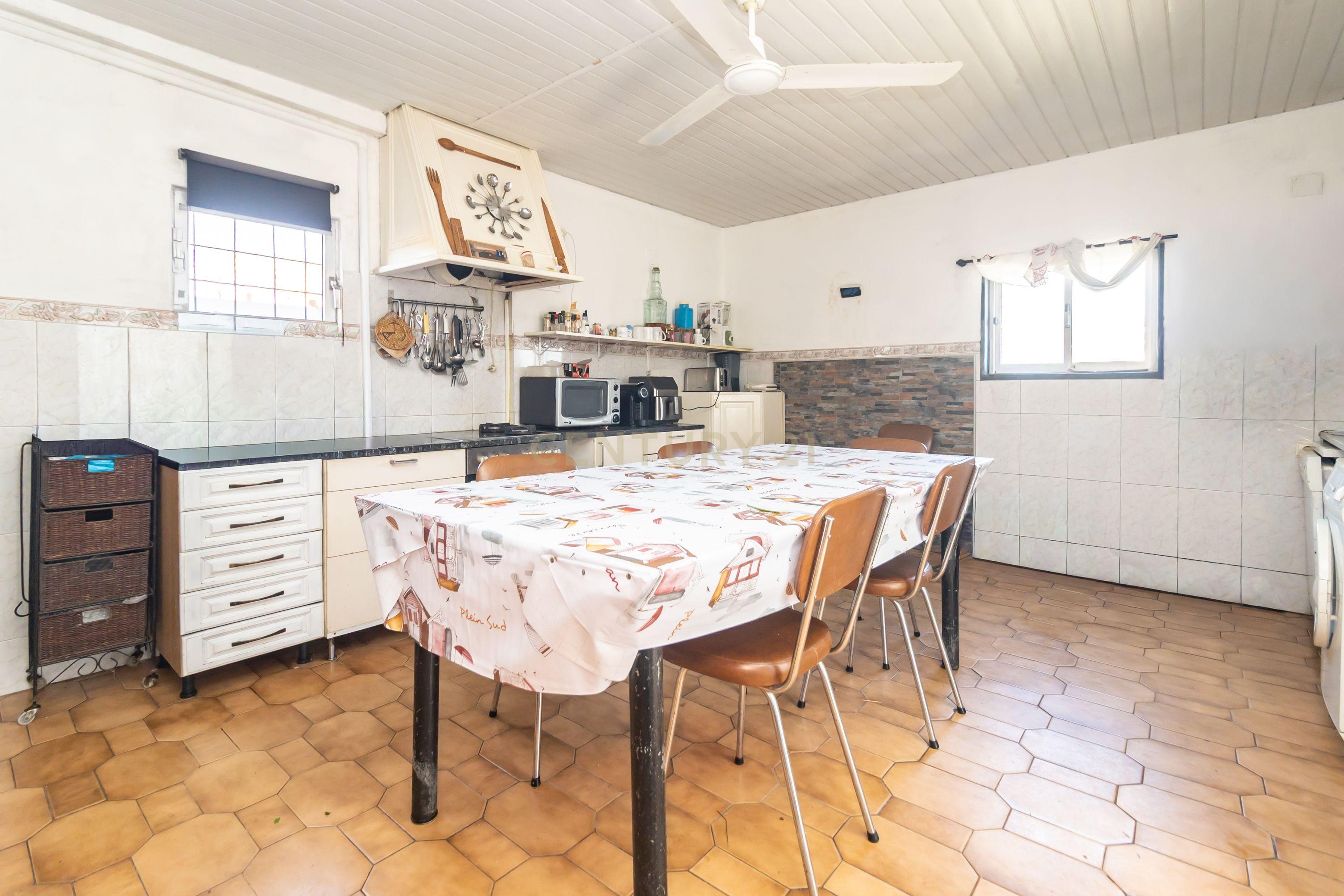 Fotografia 7 de Moradia T3+2 em Santo Ovídio -  T2 Autónomo com Terraço