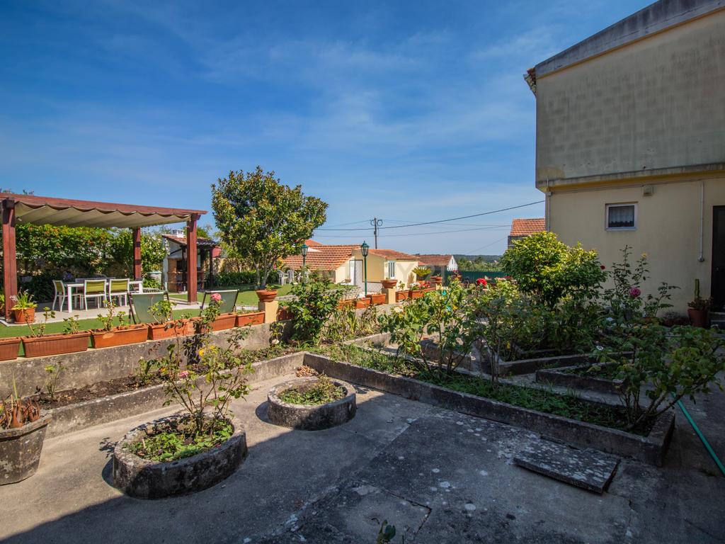 Casa de campo com piscina e 3.760 m² de terreno, Alhadas, Figueira da Foz. - Image 25