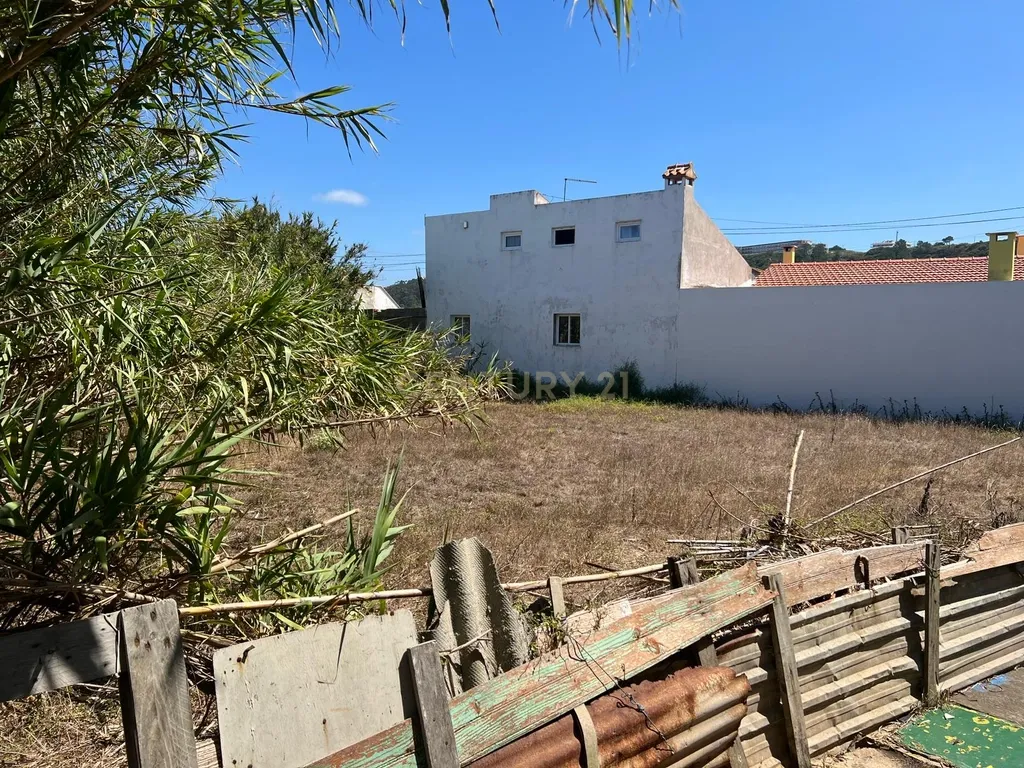 Terreno para construção na segunda linha de mar. Oportunidade única. - Image 8