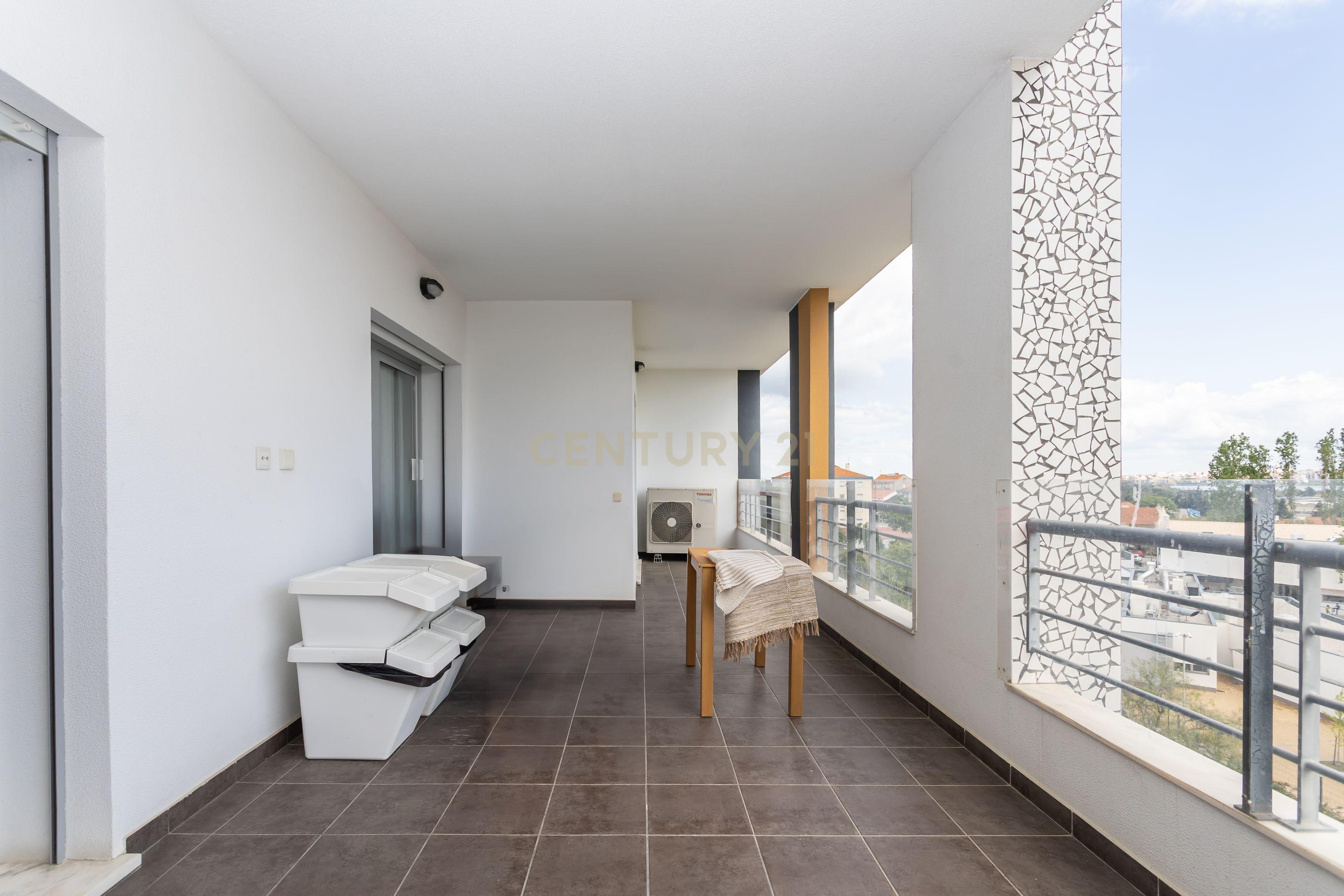 Apartamento T3 Condomínio Jardins da Ladeira, Aldeia de Paio Pires - Image 11