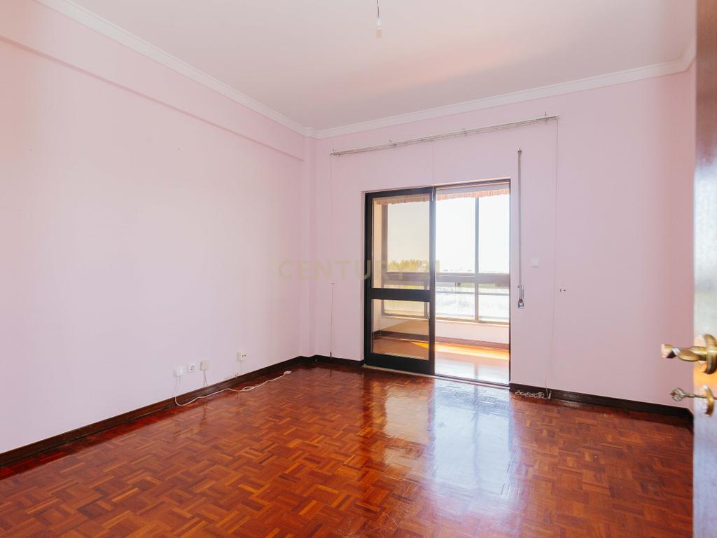 Apartamento T3 - Restelo Lisboa - Image 12