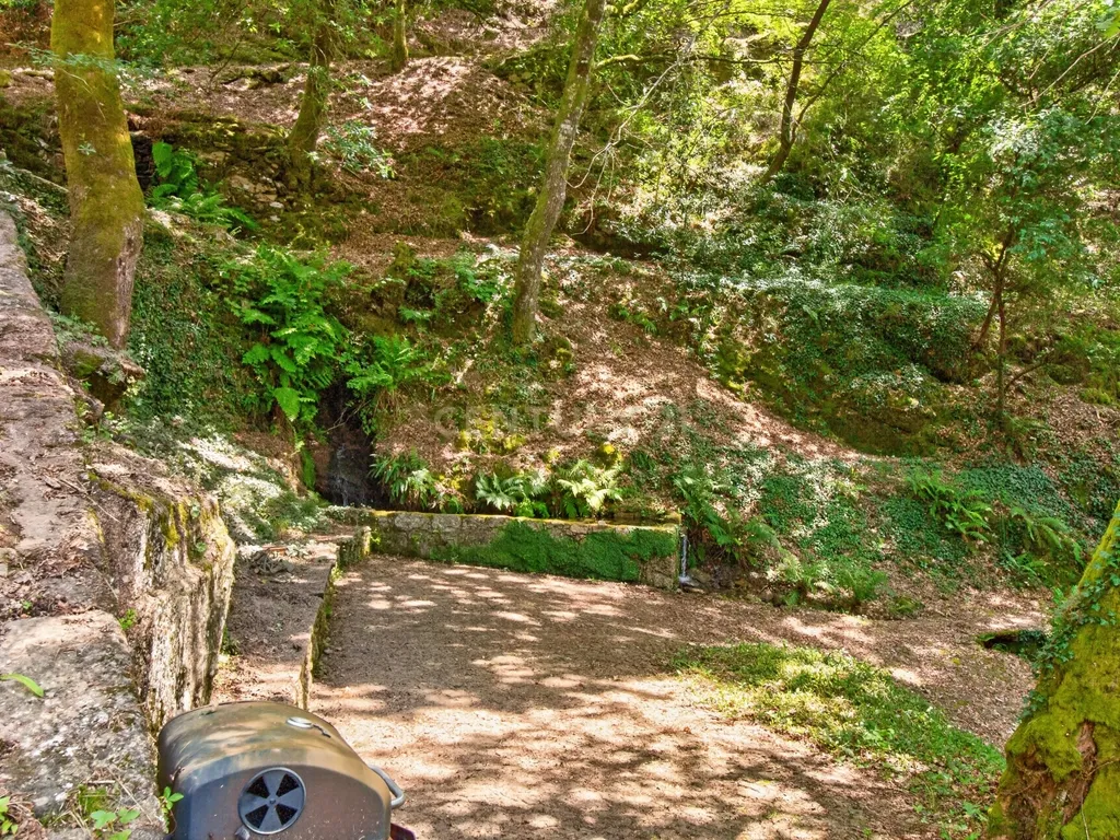 Duas Propriedades Únicas no Gerês com Acesso Direto ao Rio e Ancoradouro Privado - Image 37