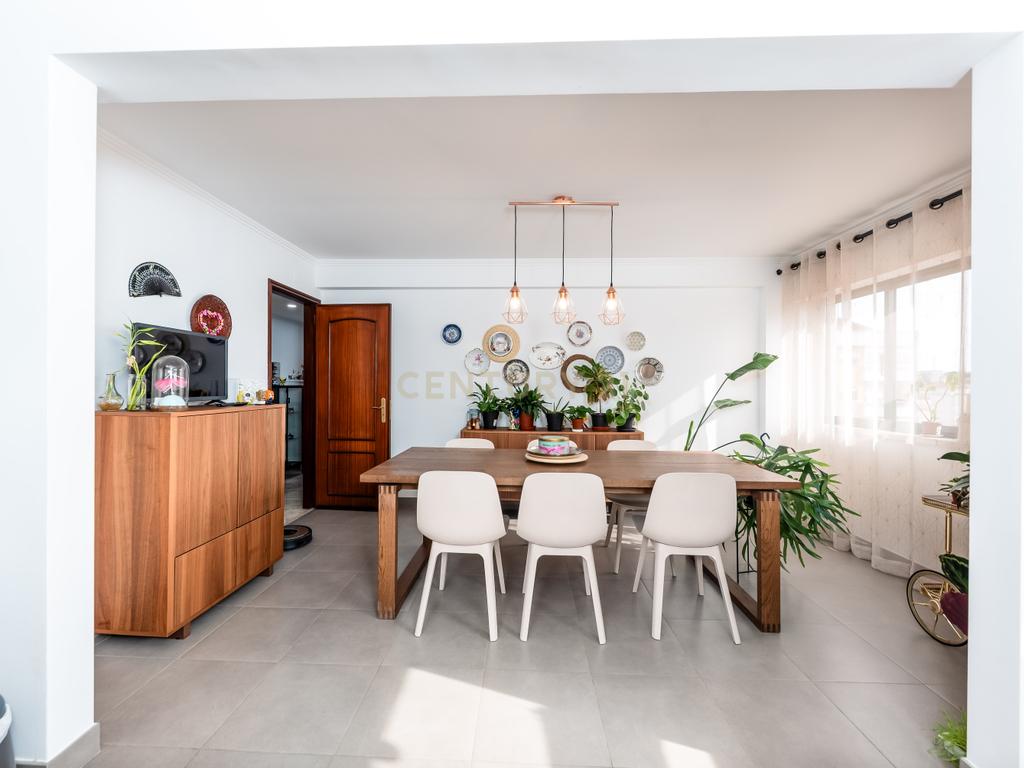 Apartamento T2 + 1 em Agualva-Cacém - Image 4
