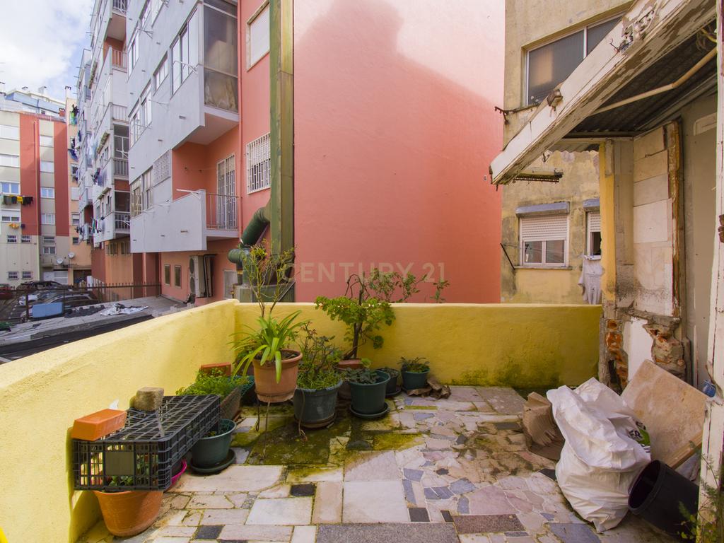 Apartamento T3 na Amadora - Image 24