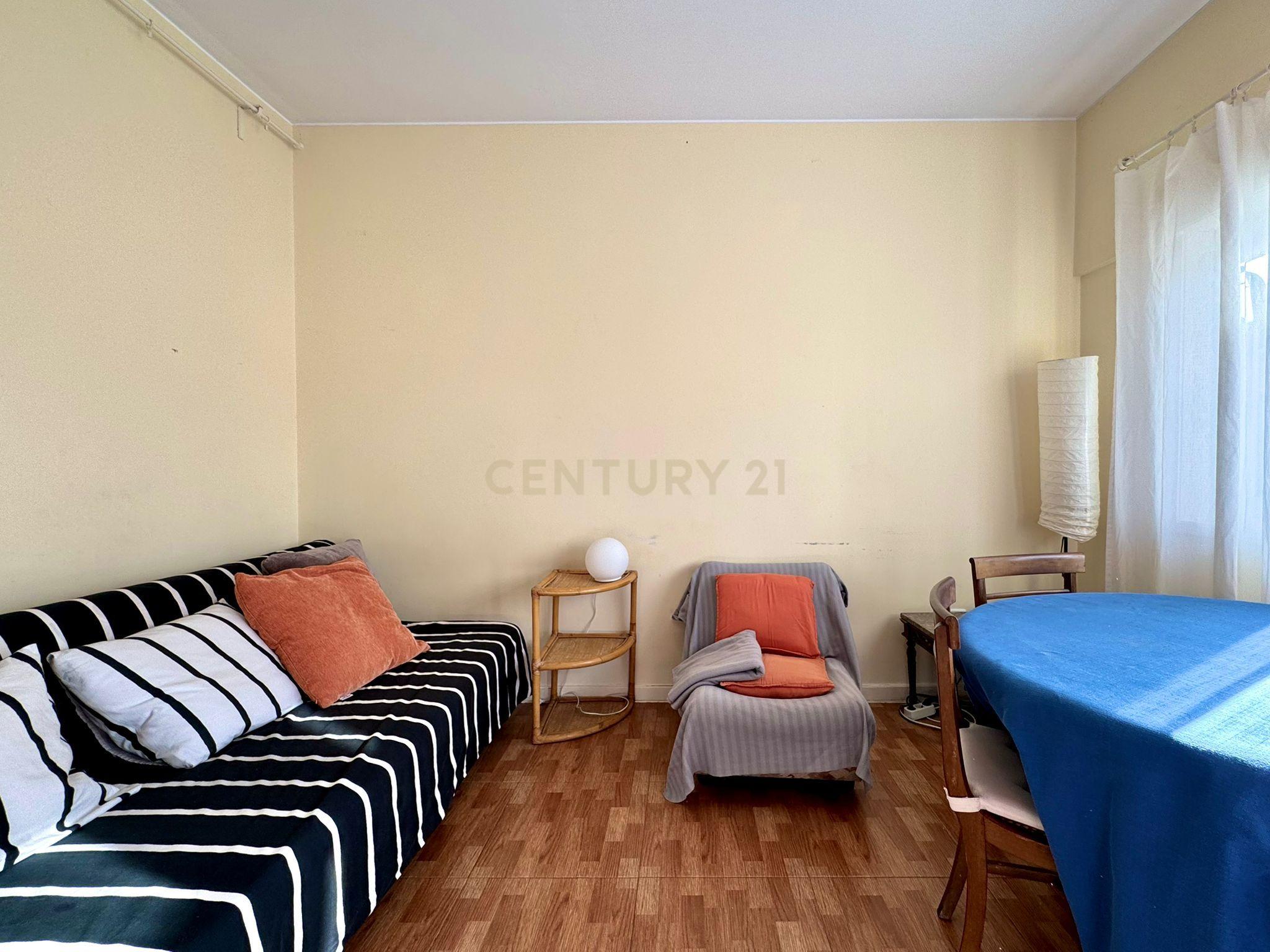 Fantástico Apartamento T2 com Varandas no Centro do Porto - Image 41