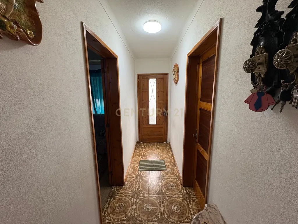 OPORTUNIDADE NA POVOAÇÃO | MORADIA COM POTENCIAL! - Image 2