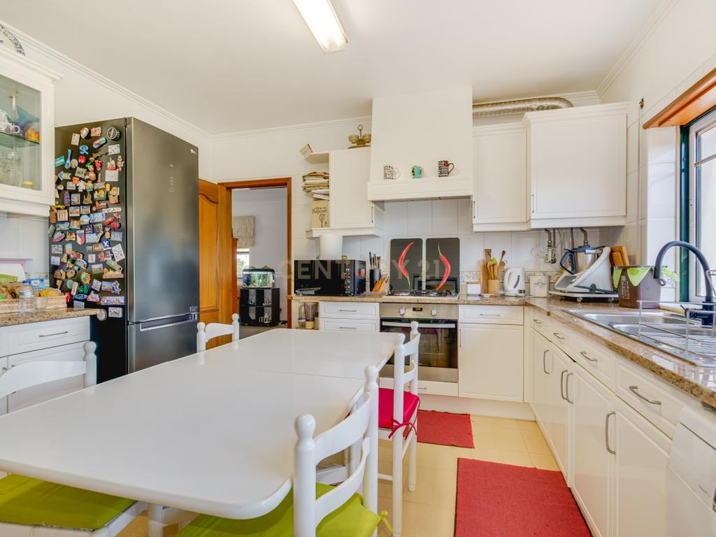 Apartamento T4 | Para Venda | Jardins da Aguilha – São Domingos de Rana | 3º Andar com elevador| 190m² | Garagem | Cascais - Image 15