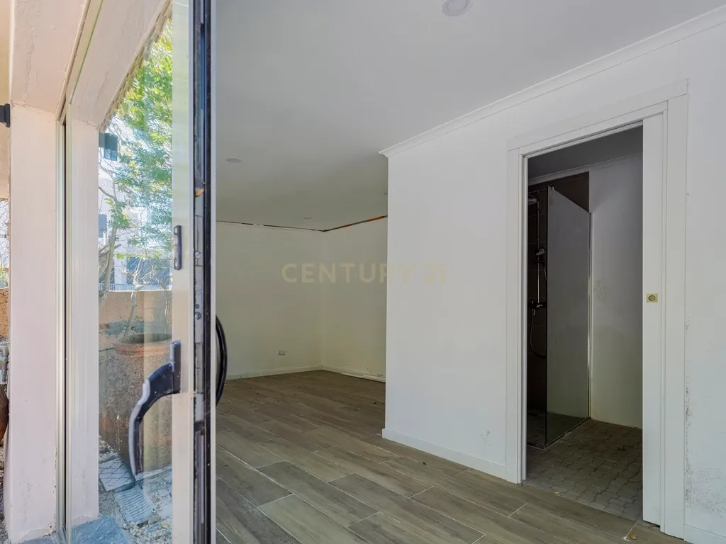 Moradia T4 Exclusiva com Piscina | Vista Serra da Arrábida | Setúbal - Image 32
