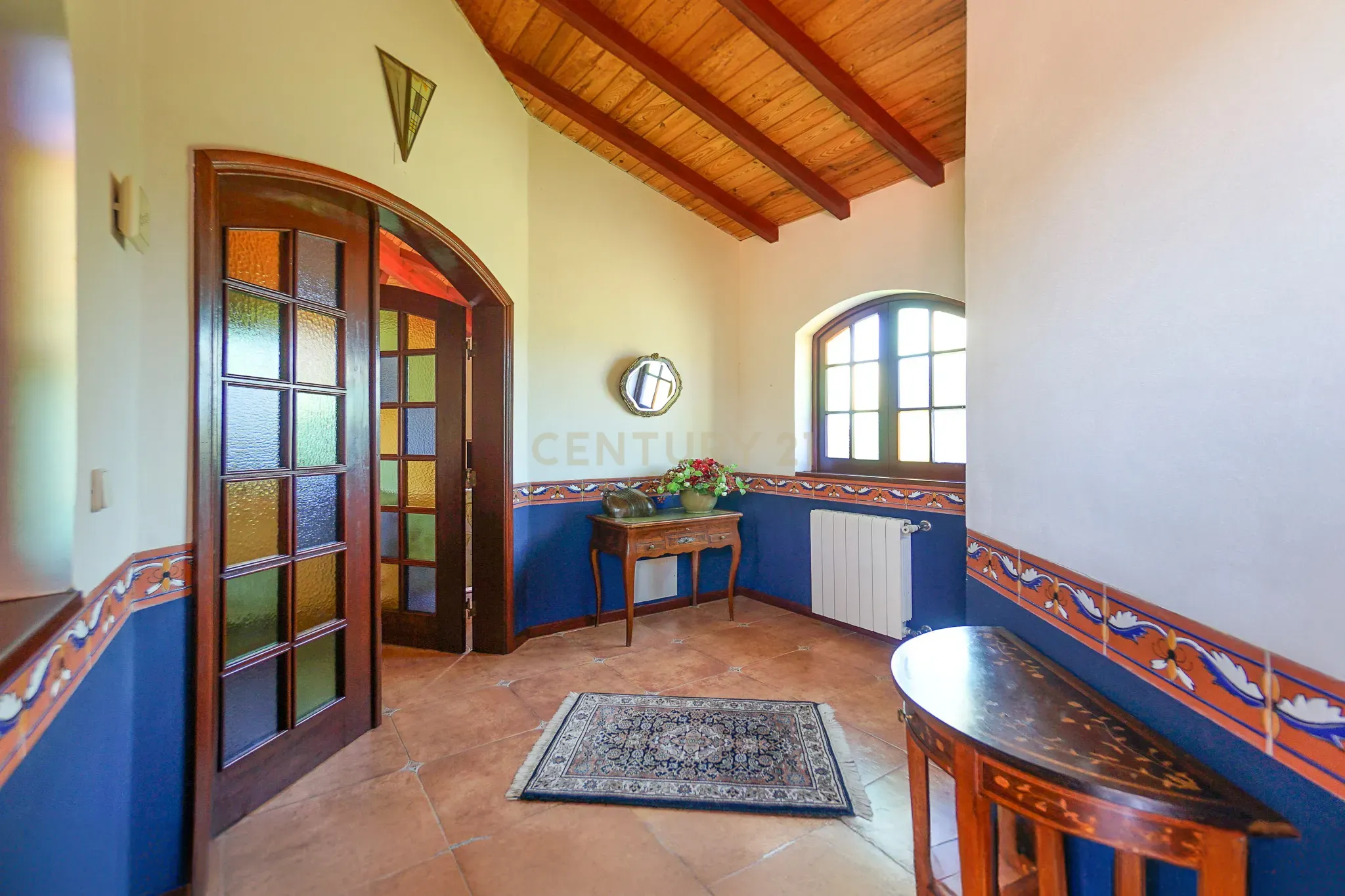 Moradia T5 com piscina, terraços, sauna,adega,arrúmos, jardim,garagens e vistas panorâmicas numa localização sossegada - Image 22