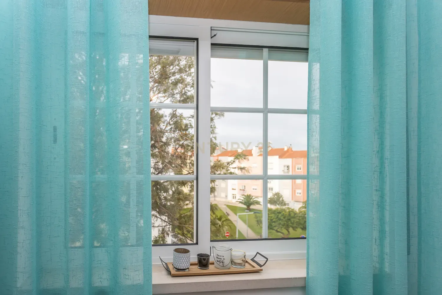 Apartamento T4 c/Arrecadação - Torre da Marinha - Image 24